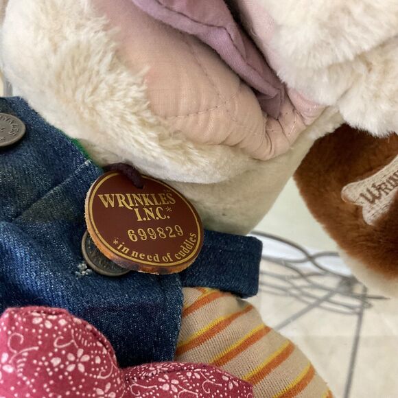 Vintage 1981 Ganz  WRINKLES Plush Puppet Dog w outfit & name tag - Picture 2 of 7